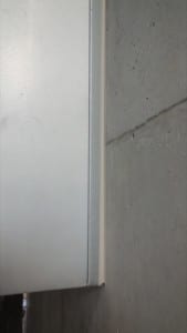 Joint étanche contre la façade en béton