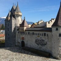 Replique du Chateau d'Aigle pour le Swiss Vapeur Parc par Muller Toitures